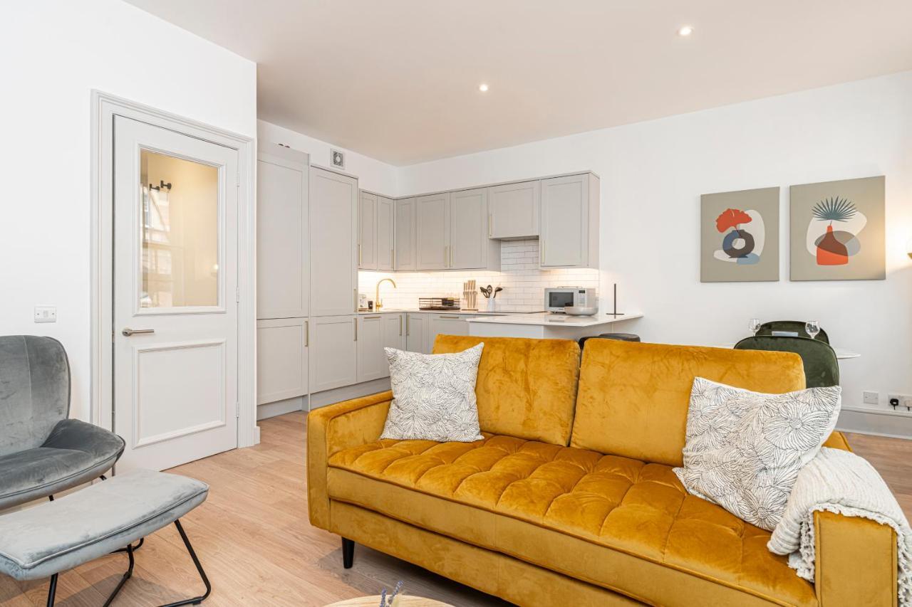 לונדון Stylish 1 Bed Flats In Soho, Next To Piccadilly Circus And Trafalgar Square מראה חיצוני תמונה