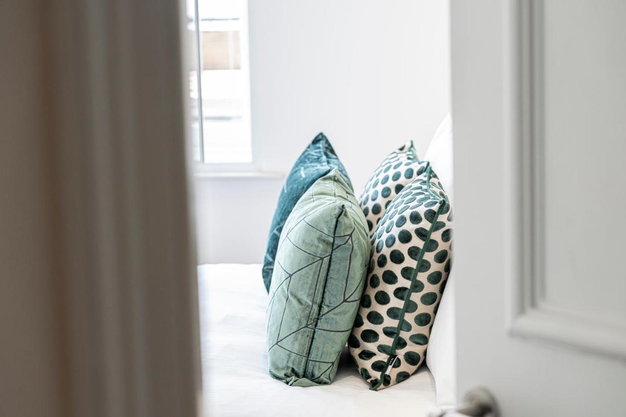 לונדון Stylish 1 Bed Flats In Soho, Next To Piccadilly Circus And Trafalgar Square מראה חיצוני תמונה
