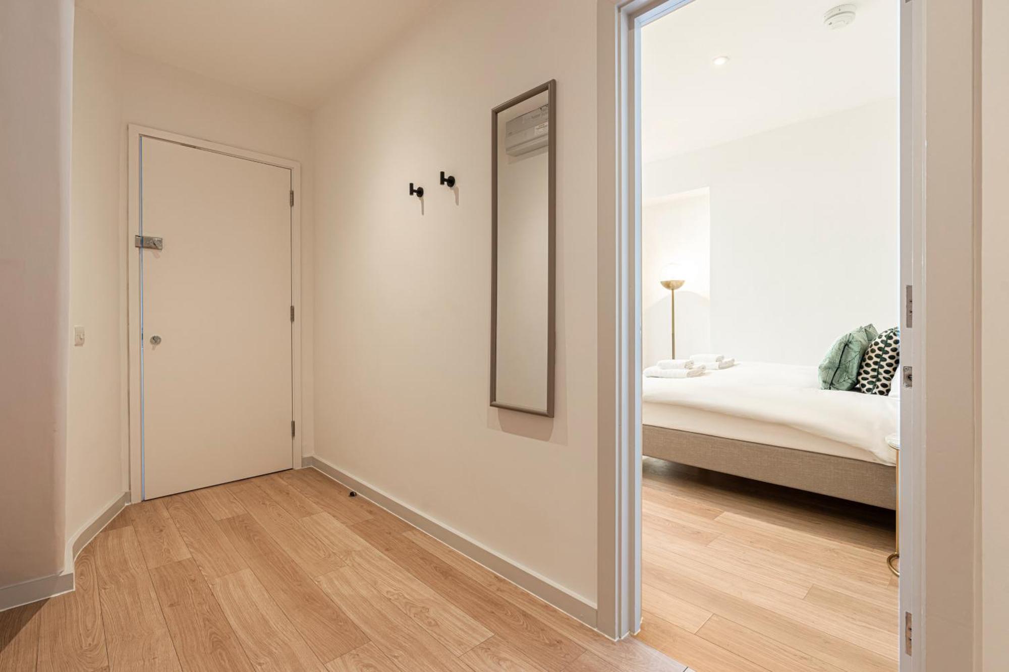 לונדון Stylish 1 Bed Flats In Soho, Next To Piccadilly Circus And Trafalgar Square מראה חיצוני תמונה