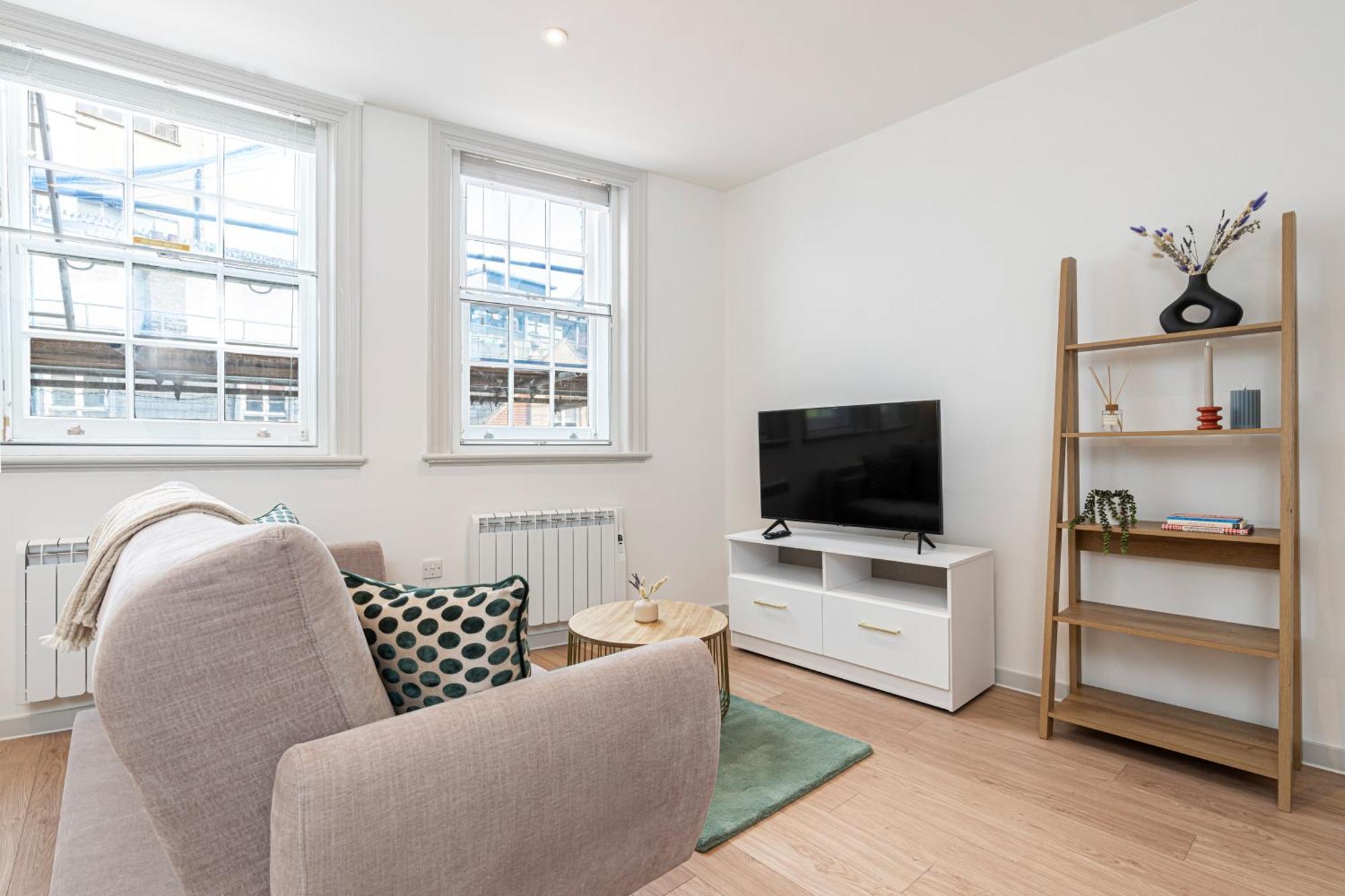 לונדון Stylish 1 Bed Flats In Soho, Next To Piccadilly Circus And Trafalgar Square מראה חיצוני תמונה
