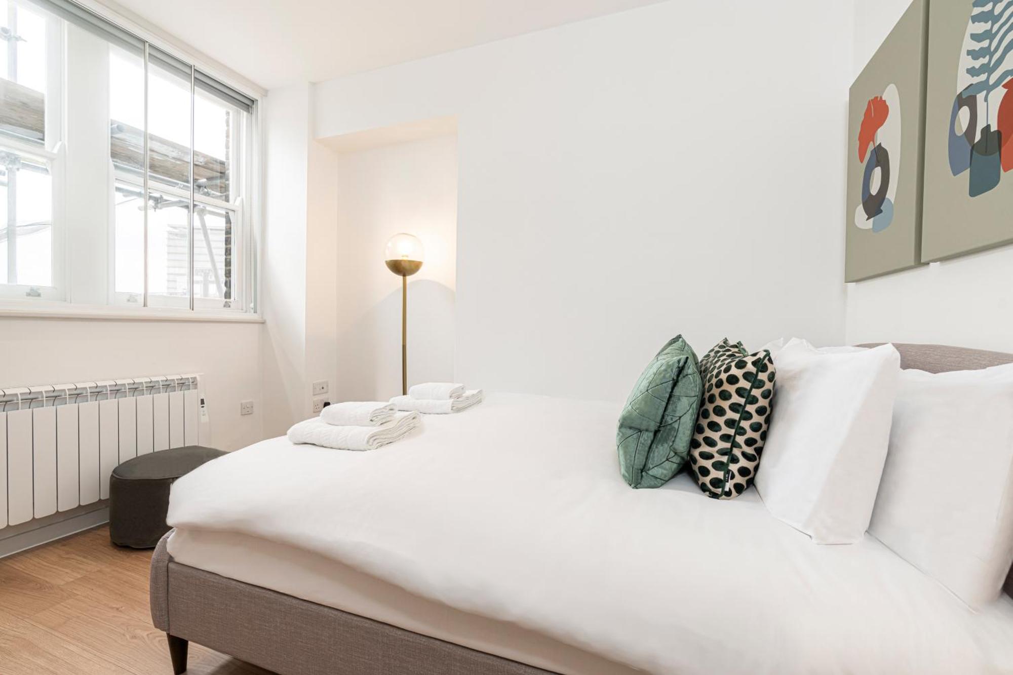 לונדון Stylish 1 Bed Flats In Soho, Next To Piccadilly Circus And Trafalgar Square מראה חיצוני תמונה