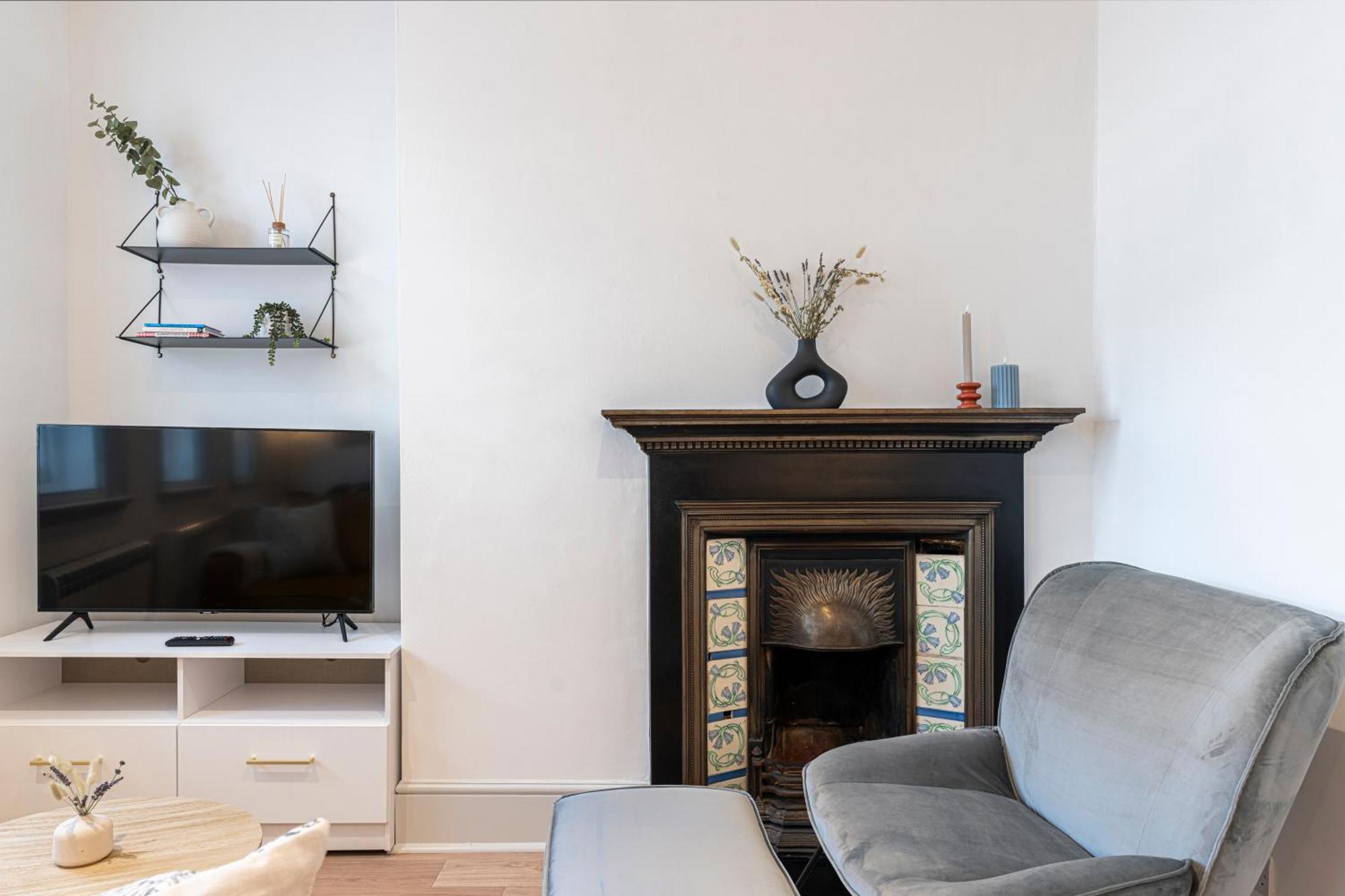 לונדון Stylish 1 Bed Flats In Soho, Next To Piccadilly Circus And Trafalgar Square מראה חיצוני תמונה