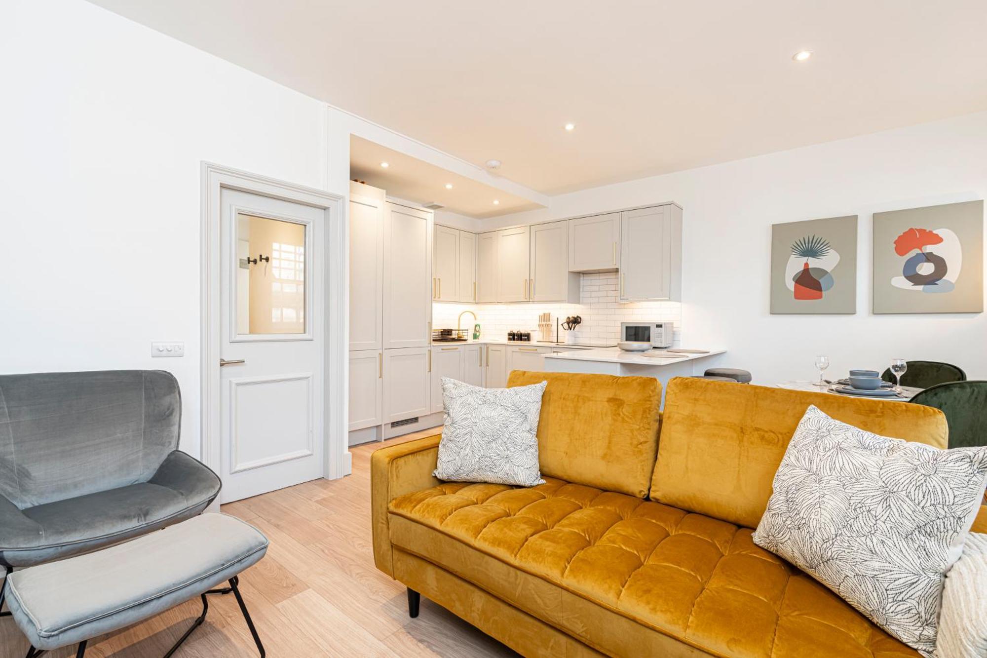 לונדון Stylish 1 Bed Flats In Soho, Next To Piccadilly Circus And Trafalgar Square מראה חיצוני תמונה